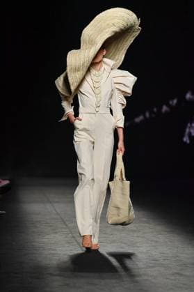 MALNE Mercedes-Benz Fashion Week de Madrid A model walks the runway wearing a design by MALNE during Mercedes-Benz Fashion Week de Madrid in IFERMA, 20 de septiembre 2025 Spain Featuring: A model walks the runway wearing a design by MALNE during Mercedes-Benz Fashion Week de Madrid in IFERMA, 20 de septiembre 2025 Spain Where: Madrid, Spain When: 20 Sep 2025 Credit: Oscar Gonzalez WENN Madrid Spain Copyright: xOscarxGonzalez WENNx wenn40663409 OFA ZOJx wenn40663409