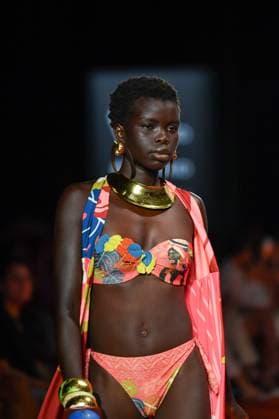 Dolores Cortes Mercedes-Benz Fashion Week de Madrid A model walks the runway wearing a design by Dolores Cortes during Mercedes-Benz Fashion Week de Madrid in IFERMA, 20 de septiembre 2025 Spain Featuring: A model walks the runway wearing a design by Dolores Cortes during Mercedes-Benz Fashion Week de Madrid in IFERMA, 20 de septiembre 2025 Spain Where: Madrid, Spain When: 20 Sep 2025 Credit: Oscar Gonzalez WENN Madrid Spain Copyright: xOscarxGonzalez WENNx wenn40663344 OFA ZOJx wenn40663344