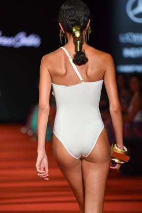 Dolores Cortes Mercedes-Benz Fashion Week de Madrid A model walks the runway wearing a design by Dolores Cortes during Mercedes-Benz Fashion Week de Madrid in IFERMA, 20 de septiembre 2025 Spain Featuring: A model walks the runway wearing a design by Dolores Cortes during Mercedes-Benz Fashion Week de Madrid in IFERMA, 20 de septiembre 2025 Spain Where: Madrid, Spain When: 20 Sep 2025 Credit: Oscar Gonzalez WENN Madrid Spain Copyright: xOscarxGonzalez WENNx wenn40663334 OFA ZOJx wenn40663334