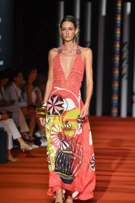 Dolores Cortes Mercedes-Benz Fashion Week de Madrid A model walks the runway wearing a design by Dolores Cortes during Mercedes-Benz Fashion Week de Madrid in IFERMA, 20 de septiembre 2025 Spain Featuring: A model walks the runway wearing a design by Dolores Cortes during Mercedes-Benz Fashion Week de Madrid in IFERMA, 20 de septiembre 2025 Spain Where: Madrid, Spain When: 20 Sep 2025 Credit: Oscar Gonzalez WENN Madrid Spain Copyright: xOscarxGonzalez WENNx wenn40663337 OFA ZOJx wenn40663337