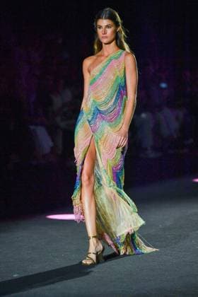 ODETTE ALVAREZ Fashion Week de Madrid A model walks the runway wearing a design by ODETTE ÃLVAREZ during Mercedes-Benz Fashion Week de Madrid in IFERMA, 20 de septiembre 2025 Spain Featuring: A model walks the runway wearing a design by Odette Alvarez during Mercedes-Benz Fashion Week de Madrid in IFERMA, 20 septiembre 2025 Spain Where: Madrid, Spain When: 20 Sep 2025 Credit: Oscar Gonzalez WENN Madrid Spain Copyright: xOscarxGonzalez WENNx wenn40662602 OFA ZOJx wenn40662602