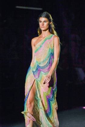 ODETTE ALVAREZ Fashion Week de Madrid A model walks the runway wearing a design by ODETTE ÃLVAREZ during Mercedes-Benz Fashion Week de Madrid in IFERMA, 20 de septiembre 2025 Spain Featuring: A model walks the runway wearing a design by Odette Alvarez during Mercedes-Benz Fashion Week de Madrid in IFERMA, 20 septiembre 2025 Spain Where: Madrid, Spain When: 20 Sep 2025 Credit: Oscar Gonzalez WENN Madrid Spain Copyright: xOscarxGonzalez WENNx wenn40662603 OFA ZOJx wenn40662603
