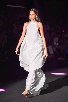 ODETTE ALVAREZ Fashion Week de Madrid A model walks the runway wearing a design by ODETTE ÃLVAREZ during Mercedes-Benz Fashion Week de Madrid in IFERMA, 20 de septiembre 2025 Spain Featuring: A model walks the runway wearing a design by Odette Alvarez during Mercedes-Benz Fashion Week de Madrid in IFERMA, 20 septiembre 2025 Spain Where: Madrid, Spain When: 20 Sep 2025 Credit: Oscar Gonzalez WENN Madrid Spain Copyright: xOscarxGonzalez WENNx wenn40662606 OFA ZOJx wenn40662606