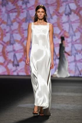 FELY CAMPO Fashion Week de Madrid A model walks the runway wearing a design by FELY CAMPO during Mercedes-Benz Fashion Week de Madrid in IFERMA, 20 de septiembre 2025 Spain Featuring: A model walks the runway wearing a design by Fely Campo during Mercedes-Benz Fashion Week de Madrid in IFERMA, 20 septiembre 2025 Spain Where: Madrid, Spain When: 20 Sep 2025 Credit: Oscar Gonzalez WENN Madrid Spain Copyright: xOscarxGonzalez WENNx wenn40662552 OFA ZOJx wenn40662552