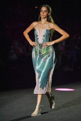 ODETTE ALVAREZ Fashion Week de Madrid A model walks the runway wearing a design by ODETTE ÃLVAREZ during Mercedes-Benz Fashion Week de Madrid in IFERMA, 20 de septiembre 2025 Spain Featuring: A model walks the runway wearing a design by Odette Alvarez during Mercedes-Benz Fashion Week de Madrid in IFERMA, 20 septiembre 2025 Spain Where: Madrid, Spain When: 20 Sep 2025 Credit: Oscar Gonzalez WENN Madrid Spain Copyright: xOscarxGonzalez WENNx wenn40662591 OFA ZOJx wenn40662591