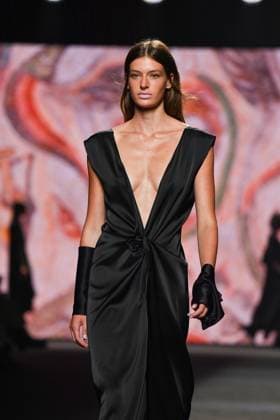 FELY CAMPO Fashion Week de Madrid A model walks the runway wearing a design by FELY CAMPO during Mercedes-Benz Fashion Week de Madrid in IFERMA, 20 de septiembre 2025 Spain Featuring: A model walks the runway wearing a design by Fely Campo during Mercedes-Benz Fashion Week de Madrid in IFERMA, 20 septiembre 2025 Spain Where: Madrid, Spain When: 20 Sep 2025 Credit: Oscar Gonzalez WENN Madrid Spain Copyright: xOscarxGonzalez WENNx wenn40662532 OFA ZOJx wenn40662532