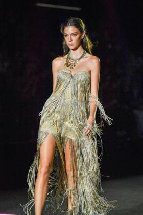 ODETTE ALVAREZ Fashion Week de Madrid A model walks the runway wearing a design by ODETTE ÃLVAREZ during Mercedes-Benz Fashion Week de Madrid in IFERMA, 20 de septiembre 2025 Spain Featuring: A model walks the runway wearing a design by Odette Alvarez during Mercedes-Benz Fashion Week de Madrid in IFERMA, 20 septiembre 2025 Spain Where: Madrid, Spain When: 20 Sep 2025 Credit: Oscar Gonzalez WENN Madrid Spain Copyright: xOscarxGonzalez WENNx wenn40662586 OFA ZOJx wenn40662586