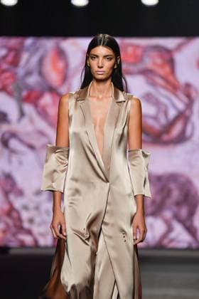FELY CAMPO Fashion Week de Madrid A model walks the runway wearing a design by FELY CAMPO during Mercedes-Benz Fashion Week de Madrid in IFERMA, 20 de septiembre 2025 Spain Featuring: A model walks the runway wearing a design by Fely Campo during Mercedes-Benz Fashion Week de Madrid in IFERMA, 20 septiembre 2025 Spain Where: Madrid, Spain When: 20 Sep 2025 Credit: Oscar Gonzalez WENN Madrid Spain Copyright: xOscarxGonzalez WENNx wenn40662518 OFA ZOJx wenn40662518