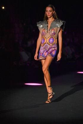 ODETTE ALVAREZ Fashion Week de Madrid A model walks the runway wearing a design by ODETTE ÃLVAREZ during Mercedes-Benz Fashion Week de Madrid in IFERMA, 20 de septiembre 2025 Spain Featuring: A model walks the runway wearing a design by Odette Alvarez during Mercedes-Benz Fashion Week de Madrid in IFERMA, 20 septiembre 2025 Spain Where: Madrid, Spain When: 20 Sep 2025 Credit: Oscar Gonzalez WENN Madrid Spain Copyright: xOscarxGonzalez WENNx wenn40662574 OFA ZOJx wenn40662574