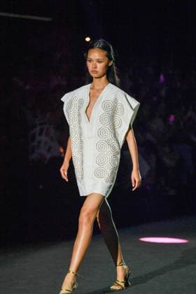 ODETTE ALVAREZ Fashion Week de Madrid A model walks the runway wearing a design by ODETTE ÃLVAREZ during Mercedes-Benz Fashion Week de Madrid in IFERMA, 20 de septiembre 2025 Spain Featuring: A model walks the runway wearing a design by Odette Alvarez during Mercedes-Benz Fashion Week de Madrid in IFERMA, 20 septiembre 2025 Spain Where: Madrid, Spain When: 20 Sep 2025 Credit: Oscar Gonzalez WENN Madrid Spain Copyright: xOscarxGonzalez WENNx wenn40662570 OFA ZOJx wenn40662570