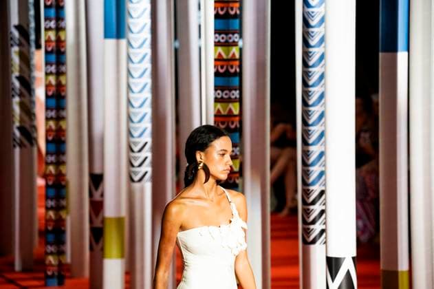 Model at the Dolores CortÃ s Fashion Show at the Mercedes Benz Fashion Week Madrid Spring Summer 2026 at the Ifema Madrid exhibition center, 20 09 2025 Foto:xDyDxFotografosx xFuturexImagex cortes_5917