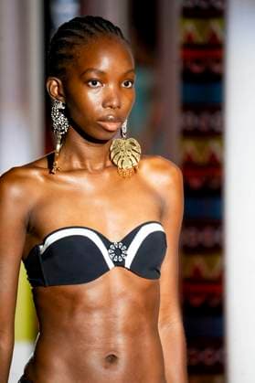 Model at the Dolores CortÃ s Fashion Show at the Mercedes Benz Fashion Week Madrid Spring Summer 2026 at the Ifema Madrid exhibition center, 20 09 2025 Foto:xDyDxFotografosx xFuturexImagex cortes_5937