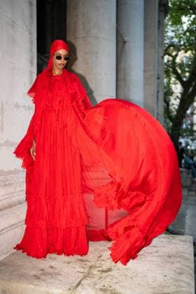Richard Quinn - Runway - LFW September 2025 Ikram Abdi Omar arrives at the Richard Quinn show during London Fashion Week September 2025 at St John s Smith Square., Credit:Lounis Tiar Avalon United Kingdom, London  Copyright: xLounisxTiarx xAvalonx 1039009299