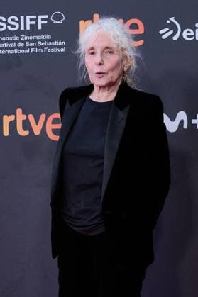 Le Cri Des Gardes (The Fence) - Red Carpet - 73rd San Sebastian International Film Festival Claire Denis attends the red carpet of the film Le Cri Des Gardes during the 73rd San Sebastian Donostia International Film Festival - Zinemaldia in San Sebastian, Spain, on September 21, 2025. San Sebastian Spain  Copyright: xCOOLMediax originalFilename: coolmedia-notitle250921_npi6E.jpg