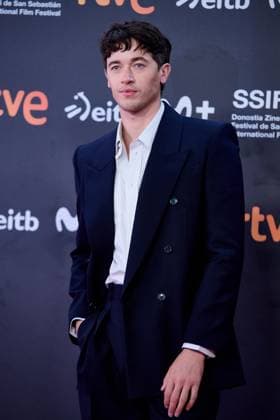 Le Cri Des Gardes (The Fence) - Red Carpet - 73rd San Sebastian International Film Festival Tom Blyth attends the red carpet of the film Le Cri Des Gardes during the 73rd San Sebastian Donostia International Film Festival - Zinemaldia in San Sebastian, Spain, on September 21, 2025. San Sebastian Spain  Copyright: xCOOLMediax originalFilename: coolmedia-notitle250921_npTyq.jpg