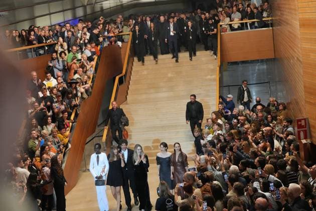Presentation of the film Couture at the 73rd edition of the San Sebastian Film Festival The film crew leaving the presentation of the film Couture, at the 73rd edition of the San Sebastian Film Festival, at the Kursaal Conference Center and Auditorium, September 21, 2025, in San Sebastian, Guipuzcoa, Basque Country Spain Couture is a French-American film directed by Alice Winocour that premieres today, September 21, The festival celebrates its 73rd edition from September 19 to 27, 2025, reinforcing its global prominence with 254 titles from 56 countries and an outstanding presence of Spanish cinema The participation of women behind the scenes increases and Basque cinema has 38 productions The event includes official sections, premieres, fo Copyright: xUnanuex 6972665