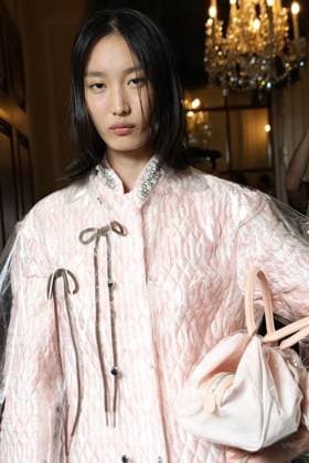 Simone Rocha backstage at London Fashion Week Simone Rocha Spring Summer 2026 backstage at London Fashion Week on September 21, 2025. CAP GOL GOL London England Unnited Kingdom Copyright: xRickxGold CapitalxPicturesx
