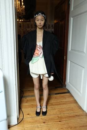Simone Rocha backstage at London Fashion Week Simone Rocha Spring Summer 2026 backstage at London Fashion Week on September 21, 2025. CAP GOL GOL London England Unnited Kingdom Copyright: xRickxGold CapitalxPicturesx