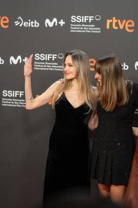 73rd San Sebastian International Film Festival IRUN, SPAIN - SEPTEMBER 21: (L-R) Co-producer and actress Angelina Jolie and director Alice Winocour attend the premiere of The Couture during the 73rd San Sebastian International Film Festival, in Irun, Spain on September 21, 2025. Javi Julio Anadolu Irun Spain. Editorial use only. Please get in touch for any other usage.  Copyright: x2025xAnadoluxJavixJuliox