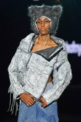 EGO Mercedes-Benz Fashion Week de Madrid - 21 Sep 2025 A model walks the runway wearing a design by Skinsfromtheinsideofmymouth during the Ego Mercedes-Benz Fashion Week de Madrid in IFERMA. Madrid Spain Copyright: xAtilanoxGarciax xSOPAxImagesx FOTO48766
