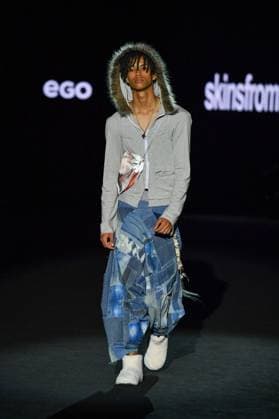 EGO Mercedes-Benz Fashion Week de Madrid - 21 Sep 2025 A model walks the runway wearing a design by Skinsfromtheinsideofmymouth during the Ego Mercedes-Benz Fashion Week de Madrid in IFERMA. Madrid Spain Copyright: xAtilanoxGarciax xSOPAxImagesx FOTO48771
