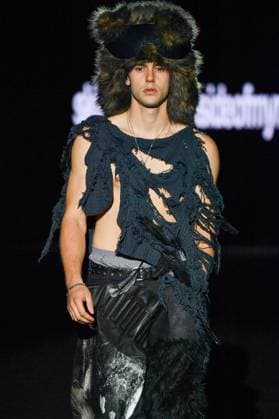 EGO Mercedes-Benz Fashion Week de Madrid - 21 Sep 2025 A model walks the runway wearing a design by Skinsfromtheinsideofmymouth during the Ego Mercedes-Benz Fashion Week de Madrid in IFERMA. Madrid Spain Copyright: xAtilanoxGarciax xSOPAxImagesx FOTO48791
