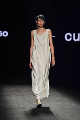 EGO Mercedes-Benz Fashion Week de Madrid A model walks the runway wearing a design by DIMONI STUDIO during Ego Mercedes-Benz Fashion Week de Madrid in IFERMA, 21 de septiembre 2025 Spain Copyright: xx FOTO48969