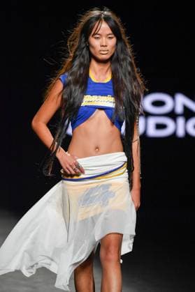 EGO Mercedes-Benz Fashion Week de Madrid - 21 Sep 2025 A model walks the runway wearing a design by Dimoni Studio during the Ego Mercedes-Benz Fashion Week de Madrid in IFErMA. Madrid Spain Copyright: xAtilanoxGarciax xSOPAxImagesx FOTO48736