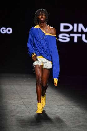 EGO Mercedes-Benz Fashion Week de Madrid - 21 Sep 2025 A model walks the runway wearing a design by Dimoni Studio during the Ego Mercedes-Benz Fashion Week de Madrid in IFErMA. Madrid Spain Copyright: xAtilanoxGarciax xSOPAxImagesx FOTO48739