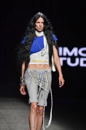 EGO Mercedes-Benz Fashion Week de Madrid - 21 Sep 2025 A model walks the runway wearing a design by Dimoni Studio during the Ego Mercedes-Benz Fashion Week de Madrid in IFErMA. Madrid Spain Copyright: xAtilanoxGarciax xSOPAxImagesx FOTO48754