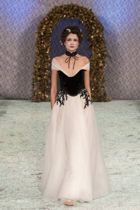 Aadnevik SS26 Show at London Fashion Week LONDON, UNITED KINGDOM - SEPTEMBER 21: A model walks the runway during Aadnevik Spring Summer 2026 show a la memoire de Marie Antoinette the last Queen at The Royal Horseguards Hotel as part of London Fashion Week in London, United Kingdom on September 21, 2025. Wiktor Szymanowicz Anadolu London United Kingdom. Editorial use only. Please get in touch for any other usage.  Copyright: x2025xAnadoluxWiktorxSzymanowiczx