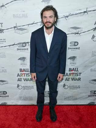 September 21, 2025, Los Angeles, California, USA: American actor EMILE HIRSCH attends Bau, Artist At War World Premiere. Los Angeles USA - ZUMAb173 20250921_aap_b173_019 Copyright: xBillyxBennightx