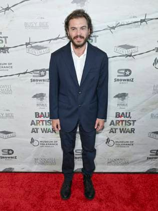 September 21, 2025, Los Angeles, California, USA: American actor EMILE HIRSCH attends Bau, Artist At War World Premiere. Los Angeles USA - ZUMAb173 20250921_aap_b173_026 Copyright: xBillyxBennightx