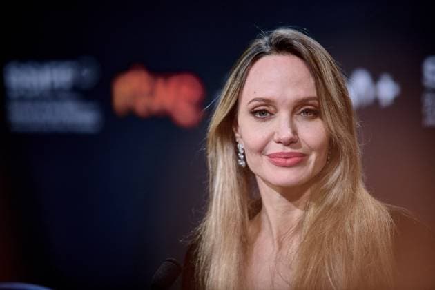Couture - Red Carpet - 73rd San Sebastian International Film Festival Angelina Jolie attends the red carpet of the film Couture during the 73rd San Sebastian Donostia International Film Festival - Zinemaldia in San Sebastian, Spain, on September 21, 2025. San Sebastian Spain  Copyright: xCOOLMediax originalFilename: coolmedia-notitle250922_npdms.jpg