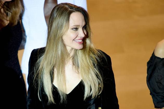 Couture - Red Carpet - 73rd San Sebastian International Film Festival Angelina Jolie attends the red carpet of the film Couture during the 73rd San Sebastian Donostia International Film Festival - Zinemaldia in San Sebastian, Spain, on September 21, 2025. San Sebastian Spain  Copyright: xCOOLMediax originalFilename: coolmedia-notitle250922_npdab.jpg