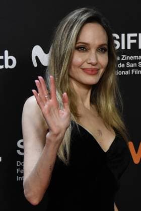 73eme Festival International du Film de San Sebastian 73rd San Sebastian International Film Festival COUTURE Red Carpet Angelina Jolie attends the Couture red carpet during the 73rd San Sebastian International Film Festival 448895 2025 09 21 San Sebastian Espagne  Copyright: xThomasxBohlenx STAR_448895_008