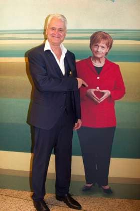 Martin Woelffer at the premiere of the play Miss Merkel Mord in der Uckermark at the Komödie am Kurfürstendamm in the Ernst Reuter Saal Berlin, 21 09 2025 Foto:xC.xBehringx xFuturexImagex merkel_prem_5901