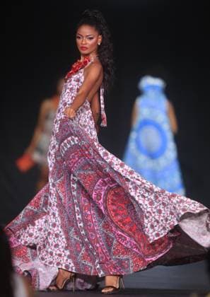 A model walks the runway wearing a creation by Zadd & Eastman brand during the second annual Hats & Heels event by Rotary Trinidad and Tobago Hats & Heels event IN Port of Spain, Trinidad and Tobago, 21 September 2025. The event, which commemorates the United Nations International Day of Peace, aims to support Rotary s peacebuilding initiatives, particularly its youth empowerment project and support initiatives. Hats & Heels, a fashion show to raise funds for youth projects !ACHTUNG: NUR REDAKTIONELLE NUTZUNG!  Copyright: xAndreaxDexSilvax USA4737 20250922-55017995593_1