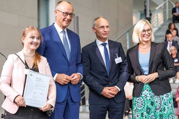 Award ceremony for the national winners of the startsocial competition Press event at the award ceremony for the national winners of the startsocial competition with Federal Chancellor Friedrich Merz CDU and Minister of State for Sport and Volunteering Dr. Christiane Schenderlein in Berlin on 22 09 2025 Berlin Berlin Germany Chancellery