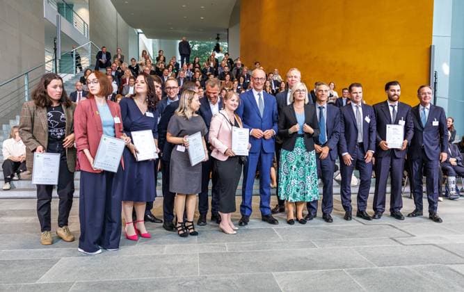 Award ceremony for the national winners of the startsocial competition Press event at the award ceremony for the national winners of the startsocial competition with Federal Chancellor Friedrich Merz CDU in Berlin on 22 09 2025 Berlin Berlin Germany Chancellery