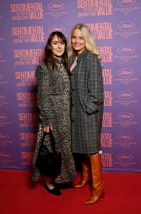 STOCKHOLM, SWEDEN 20250922 Rebecka Hemse and Helena af Sandeberg at the gala premiere of the film Sentimenta Value at the Skandia cinema STOCKHOLM SWEDEN x10050x  Copyright: xPontusxLundahl TTx GALAPREMIÄR SENTIMENTAL VALUE uagEUNYI1wI