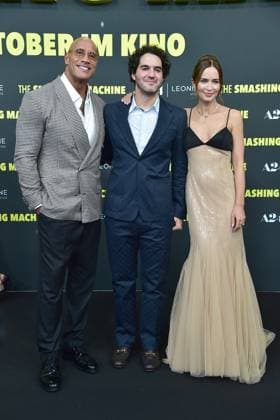German premiere of THE SMASHJING MACHINE German premiere of THE SMASHJING MACHINE German premiere of THE SMASHJING MACHINE German premiere of THE SMASHJING MACHINE German premiere of THE SMASHJING MACHINE Arrival at the German premiere of THE SMASHJING MACHINE with Dwayne Johnson, Emily Blunt director and screenwriter Benny Safdie in Berlin on, 22 09 2025 Photopress Mueller