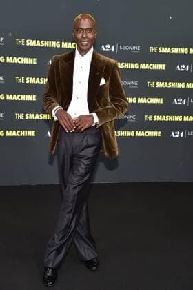 German premiere of THE SMASHJING MACHINE German premiere of THE SMASHJING MACHINE German premiere of THE SMASHJING MACHINE German premiere of THE SMASHJING MACHINE Arrival at the German premiere of THE SMASHJING MACHINE Bruce Darnell, US American choreographer and model in Berlin on, 22 09 2025 Photopress Mueller