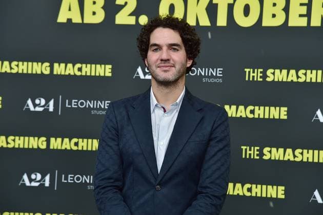 German premiere of THE SMASHJING MACHINE German premiere of THE SMASHJING MACHINE German premiere of THE SMASHJING MACHINE German premiere of THE SMASHJING MACHINE German premiere of THE SMASHJING MACHINE Arrival at the German premiere of THE SMASHJING MACHINE with director and screenwriter Benny Safdie in Berlin on, 22 09 2025 Photopress Mueller