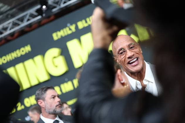 Premiere THE SMASHING MACHINE Between Triumph and Abyss Dwayne The Rock Johnson in an interview German premiere at Berlin Zoo Palast Cinema of THE SMASHING MACHINE Between Triumph and Abyss Copyright: xx