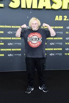 German premiere of THE SMASHING MACHINE Frederic Vosgroene DER NEANDERTALER at the German premiere of THE SMASHING MACHINE in Berlin Date 22 09 2025 Copyright: xEventpressxBerndtx