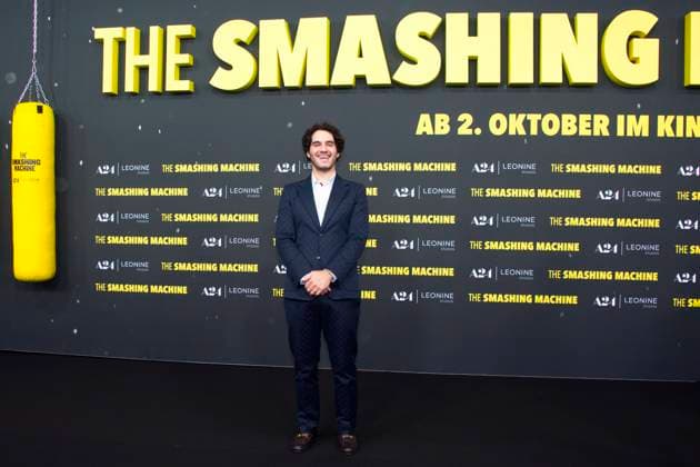 The Smashing Machine , film premiere at Zoo Palast, Berlin, 22 09 2025 Director Benny Safdie, THE SMASHING MACHINE , Red Carpet for the German premiere at ZOO PALAST, Berlin, 22 09 2025 Berlin Zoo Palast Germany, germany Copyright: xChristianxBehringx