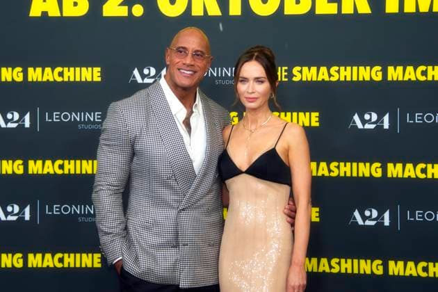 The Smashing Machine , movie premiere at Zoo Palast, Berlin, 22 09 2025 Dwayne Johnson, Emily Blunt, THE SMASHING MACHINE , Red Carpet for the German premiere at ZOO PALAST, Berlin, 22 09 2025 Berlin Zoo Palast Germany, germany Copyright: xChristianxBehringx
