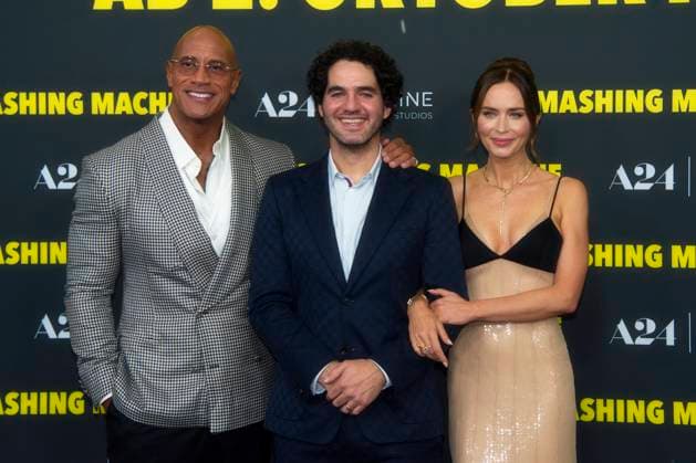 The Smashing Machine , movie premiere at Zoo Palast, Berlin, 22 09 2025 Dwayne Johnson, Emily Blunt and director Benny Safdie, THE SMASHING MACHINE , Red Carpet for the German premiere at ZOO PALAST, Berlin, 22 09 2025 Berlin Zoo Palast Germany, germany Copyright: xChristianxBehringx