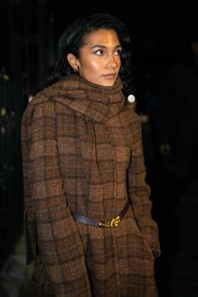 Burberry show at the London Fashion Week - 22 Sep 2025 Olivia Dean attends the Burberry show during the London Fashion Week at Hyde Park. London United Kingdom Copyright: xLounisxTiarx xSOPAxImagesx _DSC7450